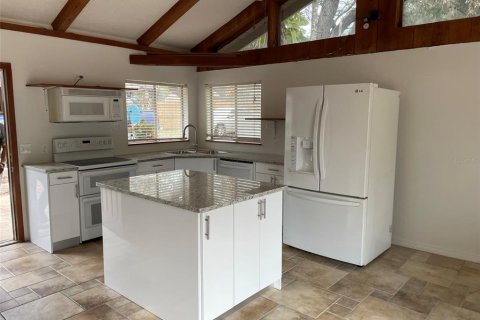House in Lake Mary, Florida 3 bedrooms, 166.85 sq.m. № 1684919 - photo 18
