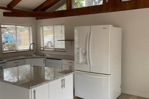 House in Lake Mary, Florida 3 bedrooms, 166.85 sq.m. № 1684919 - photo 22