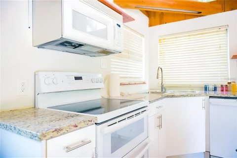 House in Lake Mary, Florida 3 bedrooms, 166.85 sq.m. № 1684919 - photo 28