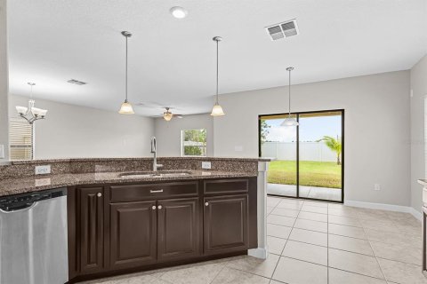 Casa en alquiler en Ruskin, Florida, 3 dormitorios, 176.14 m2 № 1869450 - foto 13