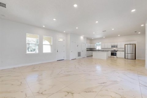 Casa en venta en Kissimmee, Florida, 3 dormitorios, 193.05 m2 № 1574416 - foto 12