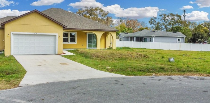 Casa en Kissimmee, Florida 3 dormitorios, 193.05 m2 № 1574416