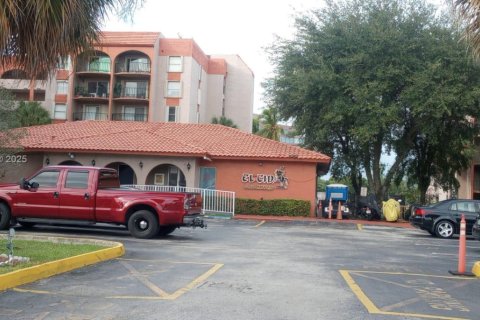 Copropriété à louer à Miami, Floride: 1 chambre, 70.23 m2 № 1970843 - photo 8