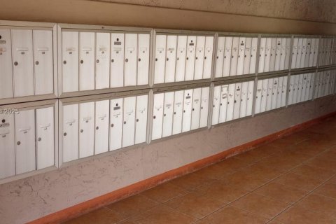 Copropriété à louer à Miami, Floride: 1 chambre, 70.23 m2 № 1970843 - photo 9