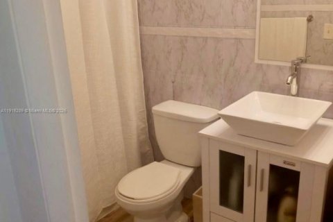 Copropriété à louer à Miami, Floride: 1 chambre, 70.23 m2 № 1970843 - photo 7