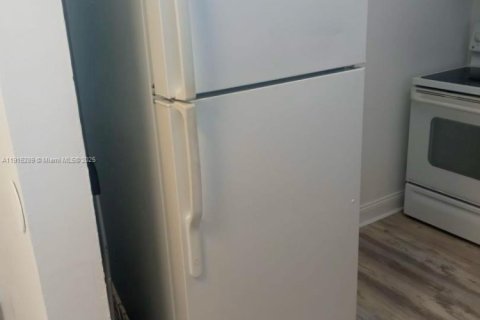 Copropriété à louer à Miami, Floride: 1 chambre, 70.23 m2 № 1970843 - photo 5