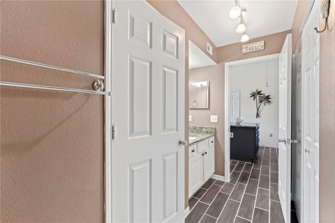 Купить кондоминиум в Клируотер, Флорида 5 комнат, 45.06м2, № 1914061 - фото 12