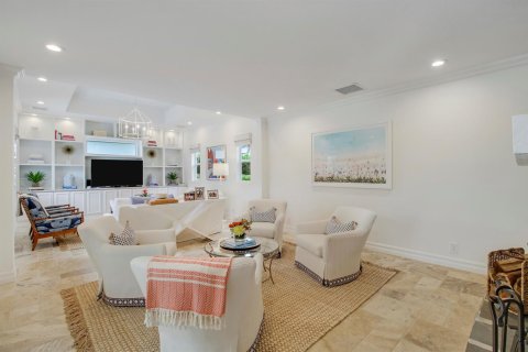 House in Tequesta, Florida 3 bedrooms, 260.13 sq.m. № 2402467 - photo 24
