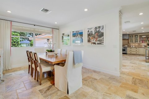 House in Tequesta, Florida 3 bedrooms, 260.13 sq.m. № 2402467 - photo 30