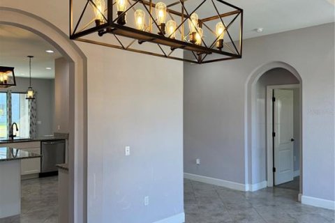 Villa ou maison à louer à Lakeland, Floride: 4 chambres, 214.98 m2 № 2112387 - photo 6