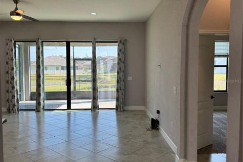 Villa ou maison à louer à Lakeland, Floride: 4 chambres, 214.98 m2 № 2112387 - photo 19