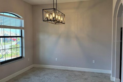 Villa ou maison à louer à Lakeland, Floride: 4 chambres, 214.98 m2 № 2112387 - photo 4