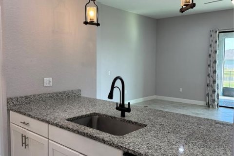 Villa ou maison à louer à Lakeland, Floride: 4 chambres, 214.98 m2 № 2112387 - photo 16