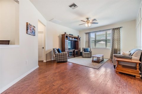 House in Wesley Chapel, Florida 4 bedrooms, 247.31 sq.m. № 1719326 - photo 21