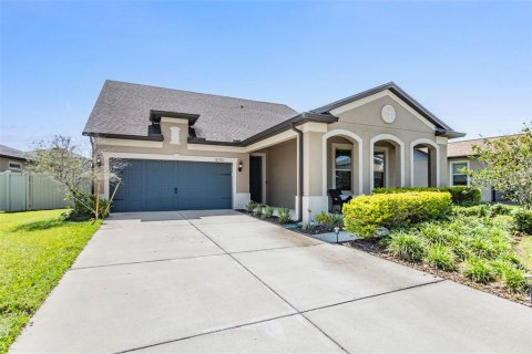 House in Wesley Chapel, Florida 4 bedrooms, 247.31 sq.m. № 1719326 - photo 1