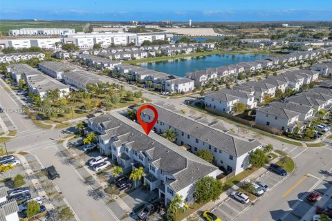 Touwnhouse à vendre à Homestead, Floride: 3 chambres, 133.97 m2 № 2004882 - photo 30