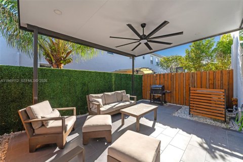 Touwnhouse à vendre à Homestead, Floride: 3 chambres, 133.97 m2 № 2004882 - photo 7