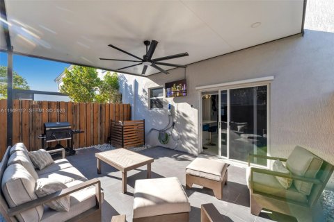 Touwnhouse à vendre à Homestead, Floride: 3 chambres, 133.97 m2 № 2004882 - photo 8