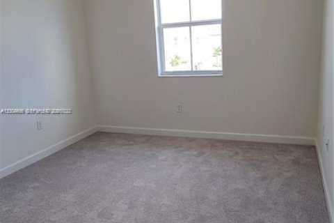 Touwnhouse à vendre à Homestead, Floride: 3 chambres, 157.47 m2 № 2068625 - photo 13