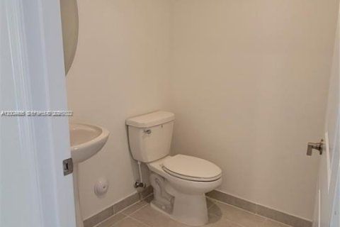 Touwnhouse à vendre à Homestead, Floride: 3 chambres, 157.47 m2 № 2068625 - photo 6