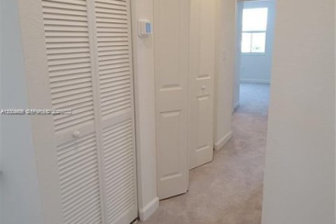 Touwnhouse à vendre à Homestead, Floride: 3 chambres, 157.47 m2 № 2068625 - photo 11