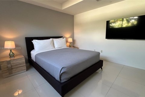 Condominio en venta en Bay Harbor Islands, Florida, 2 dormitorios, 114.83 m2 № 1954370 - foto 24