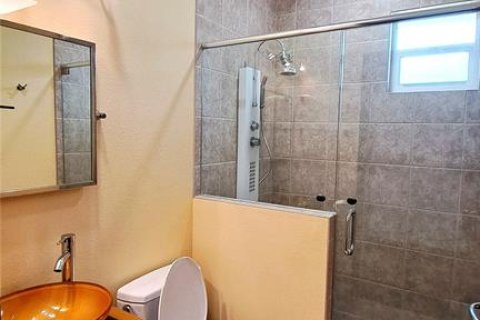Casa en venta en Palm Coast, Florida, 4 dormitorios, 200.39 m2 № 1772942 - foto 26