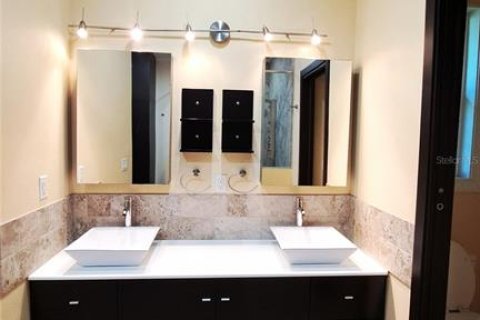 Casa en venta en Palm Coast, Florida, 4 dormitorios, 200.39 m2 № 1772942 - foto 21