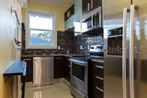 Casa en venta en Palm Coast, Florida, 4 dormitorios, 200.39 m2 № 1772942 - foto 7