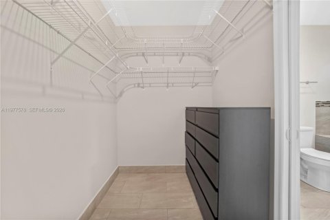 Снять в аренду виллу или дом в Майами, Флорида 3 спальни, 142.98м2, № 2041734 - фото 18