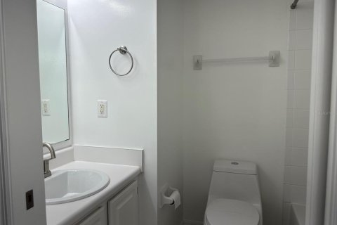 Condominio en alquiler en Gainesville, Florida, 1 dormitorio, 93.09 m2 № 1893752 - foto 12