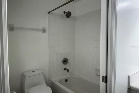 Condominio en alquiler en Gainesville, Florida, 1 dormitorio, 93.09 m2 № 1893752 - foto 19