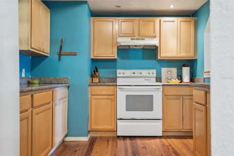 House in Tampa, Florida 2 bedrooms, 110 sq.m. № 1826727 - photo 10