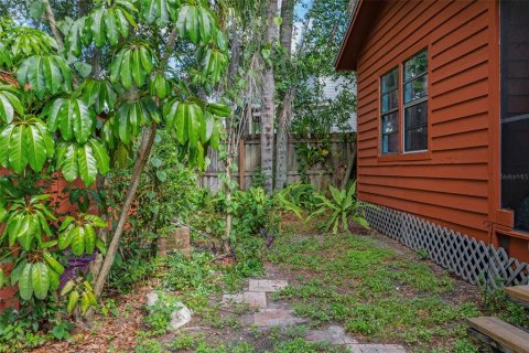 House in Tampa, Florida 2 bedrooms, 110 sq.m. № 1826727 - photo 22