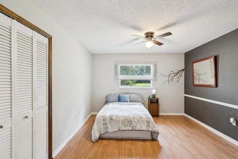House in Wesley Chapel, Florida 5 bedrooms, 279.26 sq.m. № 1856363 - photo 19