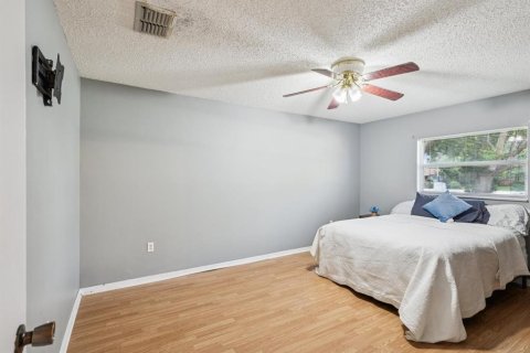 House in Wesley Chapel, Florida 5 bedrooms, 279.26 sq.m. № 1856363 - photo 26