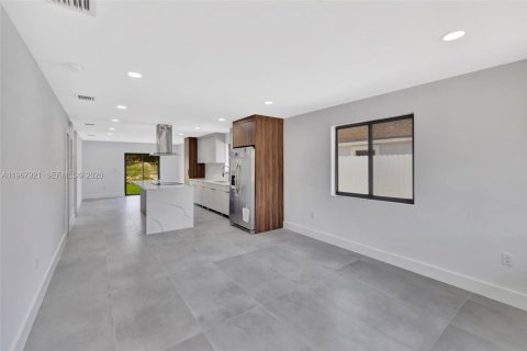 Villa ou maison à vendre à Miami Gardens, Floride: 3 chambres № 2029056 - photo 21