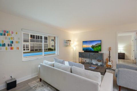Condominio en venta en Sarasota, Florida, 2 dormitorios, 89.56 m2 № 1523124 - foto 10