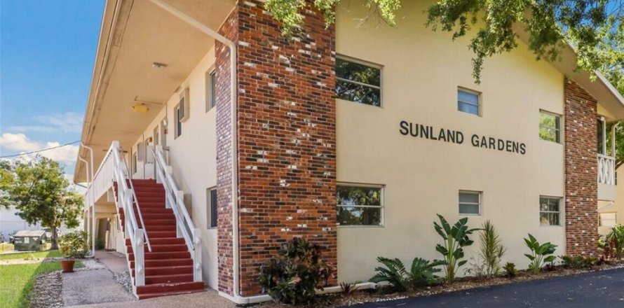 Condominio en Sarasota, Florida, 2 dormitorios № 1523124