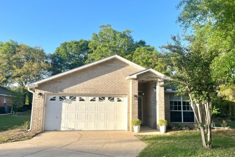 Villa ou maison à louer à Niceville, Floride: 3 chambres, 169.83 m2 № 561513 - photo 1