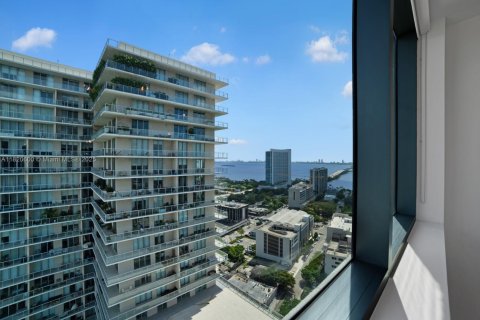 Condominio en alquiler en Miami, Florida, 2 dormitorios, 90.3 m2 № 1937781 - foto 6