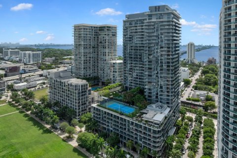 Condominio en alquiler en Miami, Florida, 2 dormitorios, 90.3 m2 № 1937781 - foto 7