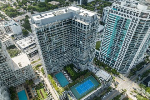 Condominio en alquiler en Miami, Florida, 2 dormitorios, 90.3 m2 № 1937781 - foto 26