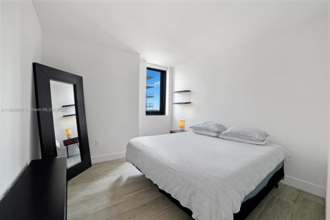 Copropriété à louer à Miami, Floride: 2 chambres, 90.3 m2 № 1937781 - photo 17
