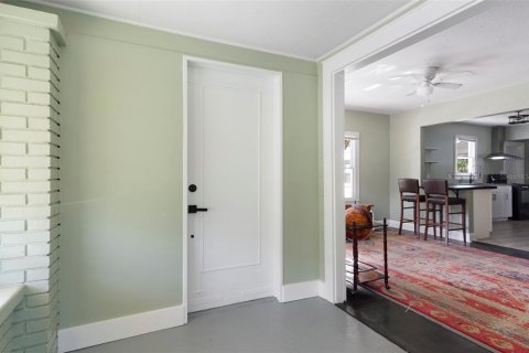 House in Saint Petersburg, Florida 2 bedrooms, 89 sq.m. № 2233826 - photo 5