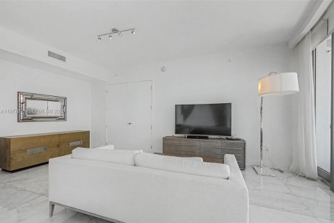 Condominio en venta en Miami Beach, Florida, 2 dormitorios, 136.1 m2 № 2042508 - foto 9