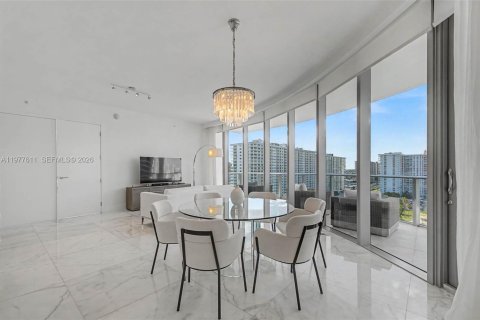 Condominio en venta en Miami Beach, Florida, 2 dormitorios, 136.1 m2 № 2042508 - foto 12