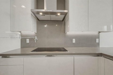 Condominio en venta en Miami Beach, Florida, 2 dormitorios, 136.1 m2 № 2042508 - foto 16