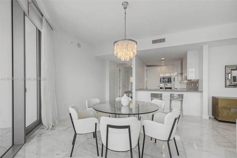 Condominio en venta en Miami Beach, Florida, 2 dormitorios, 136.1 m2 № 2042508 - foto 18