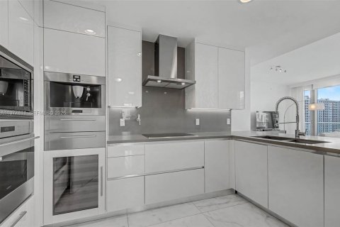 Condominio en venta en Miami Beach, Florida, 2 dormitorios, 136.1 m2 № 2042508 - foto 14
